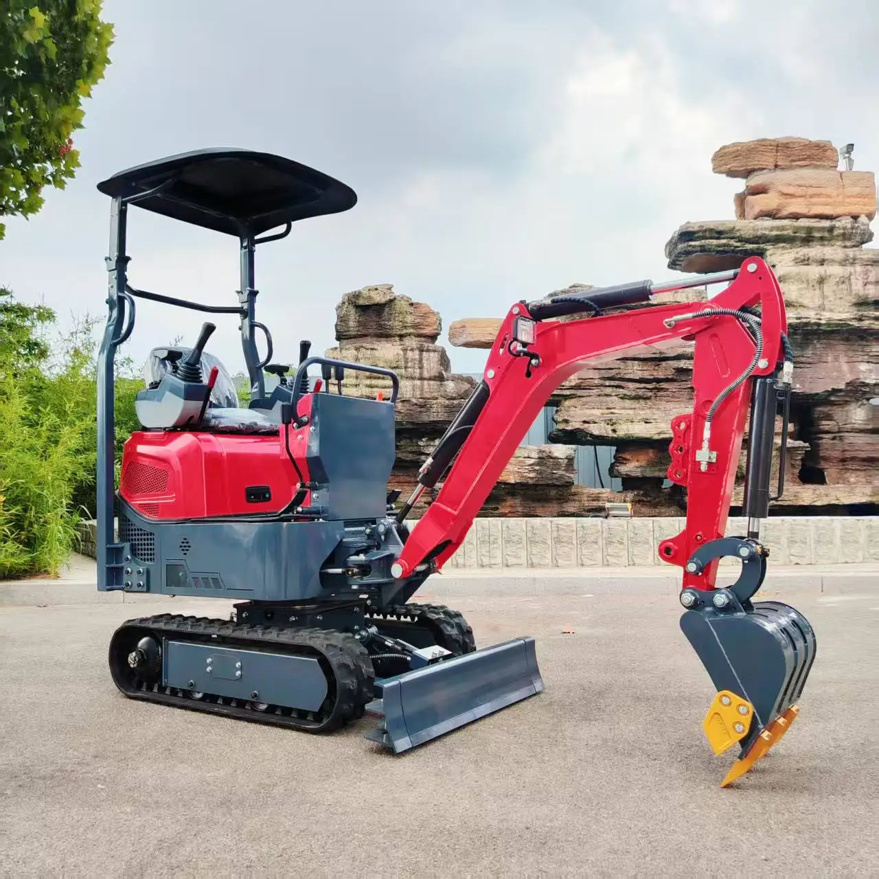 زراعة محرك كوبا الهيدروليكي 1.2 طن تستخدم معدات المزرعة المعتمدة بخمسة أوروبا من مادة EPA مع ملحقات وظيفية متعددة