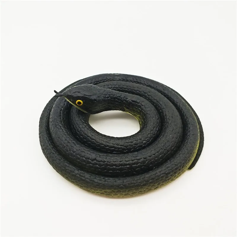 Giocattolo di gomma morbida serpente nero simulazione serpente realistico Halloween garden prank 80cm prop falso serpente spaventoso scherzo