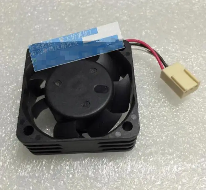 AVC DA04015B12M 064 DC 12V 0.24A 40x40x15mm 3-Wire Server Cooling Fan