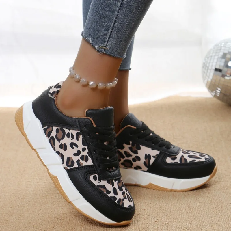 2024 Autumn Women Casual Platform Sneakers Leopard Thick Bottom Vulcanized Shoes Woman Casual Flats Walking Shoes Plus Size 43