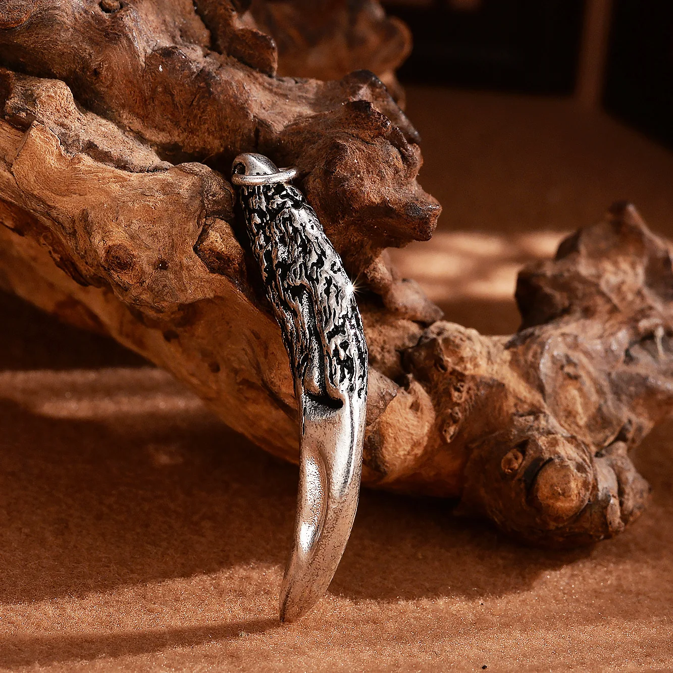 中国風ラッキーウルフトゥースペンダントネックレス男性用レトロ - Wolf Jewelry & Watches Tampa Reviews のレビューと価格