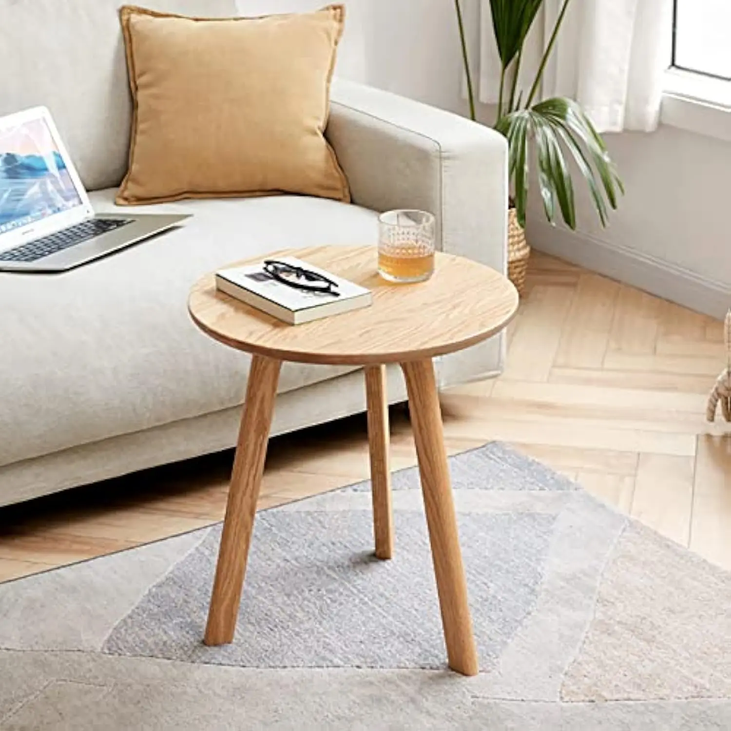 

100% Solid Oak Wood Small Round End Table, Legged Table Coffee Table, Side Table for Living Room Bedroom Natural