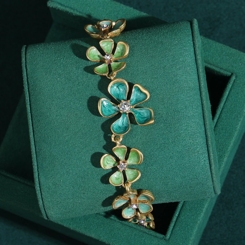 

Vintage Green Enamel Flower Bracelets 18k Gold Color Charm Chain Bangle Summer Jewelry Antique For Woman Girls Birthday Gift