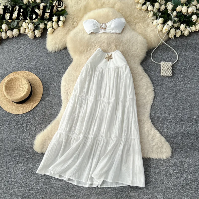 

Женский сексуальный комплект HKSH из двух предметов: укороченный топ без бретелек с металлическими пуговицами и плиссированная юбка А-силуэта, стройнящая фигуру, класса люкс, летний, HK21048