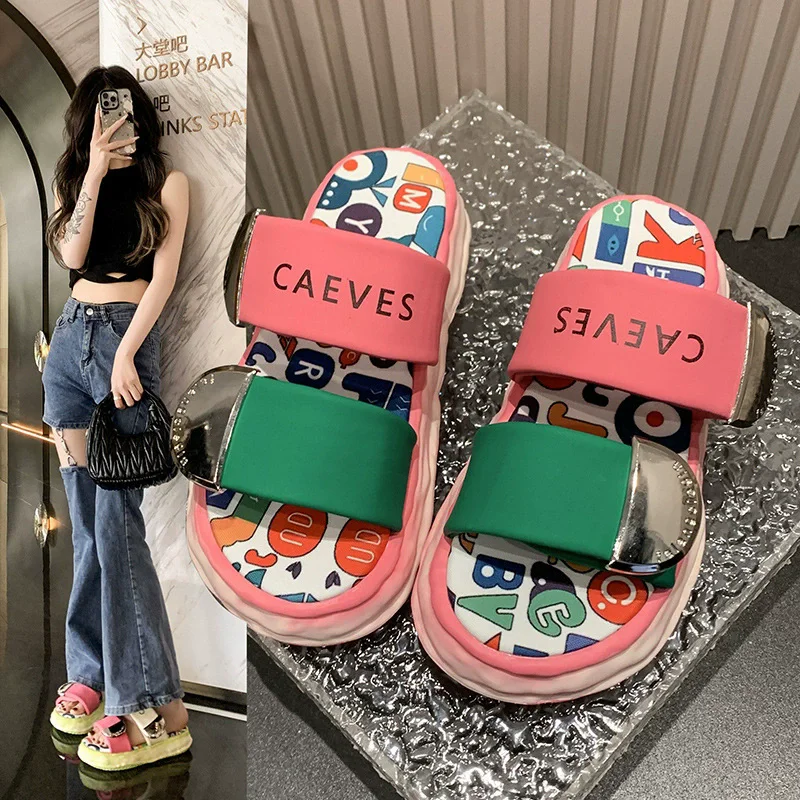 2025 primavera/verão novos sapatos femininos chinelos de dopamina sandálias doces ao ar livre graffiti plataforma sapatos de praia com baldes de metal