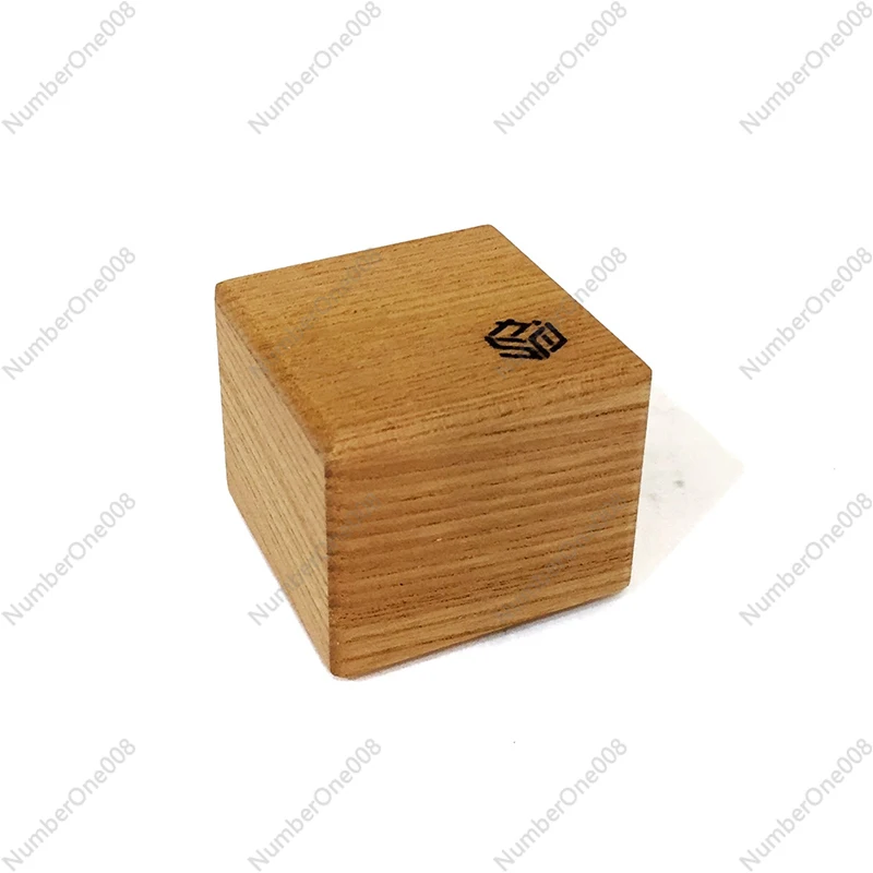 Japan Imported Karakuri Box Mechanism Box Hakone Wood Meticulous Secret Box Creative Gift Storage