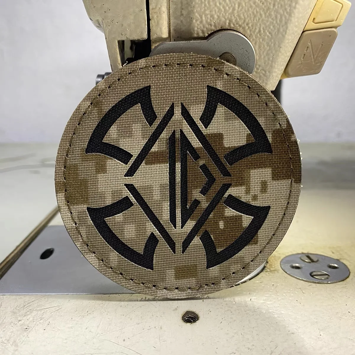 IRREGULAR DEFENSE style laser cutting magic patch Ding armband morale badge