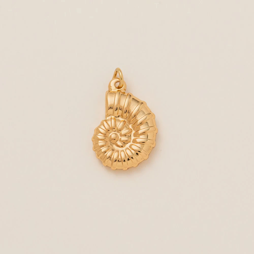 จี้เปลือกหอยลายทะเลแบบเรียบง่ายยอดนิยมสำหรับทำเครื่องประดับ DIY รูปทรงกุ้งตะขาบและปลาขนาดเล็ก