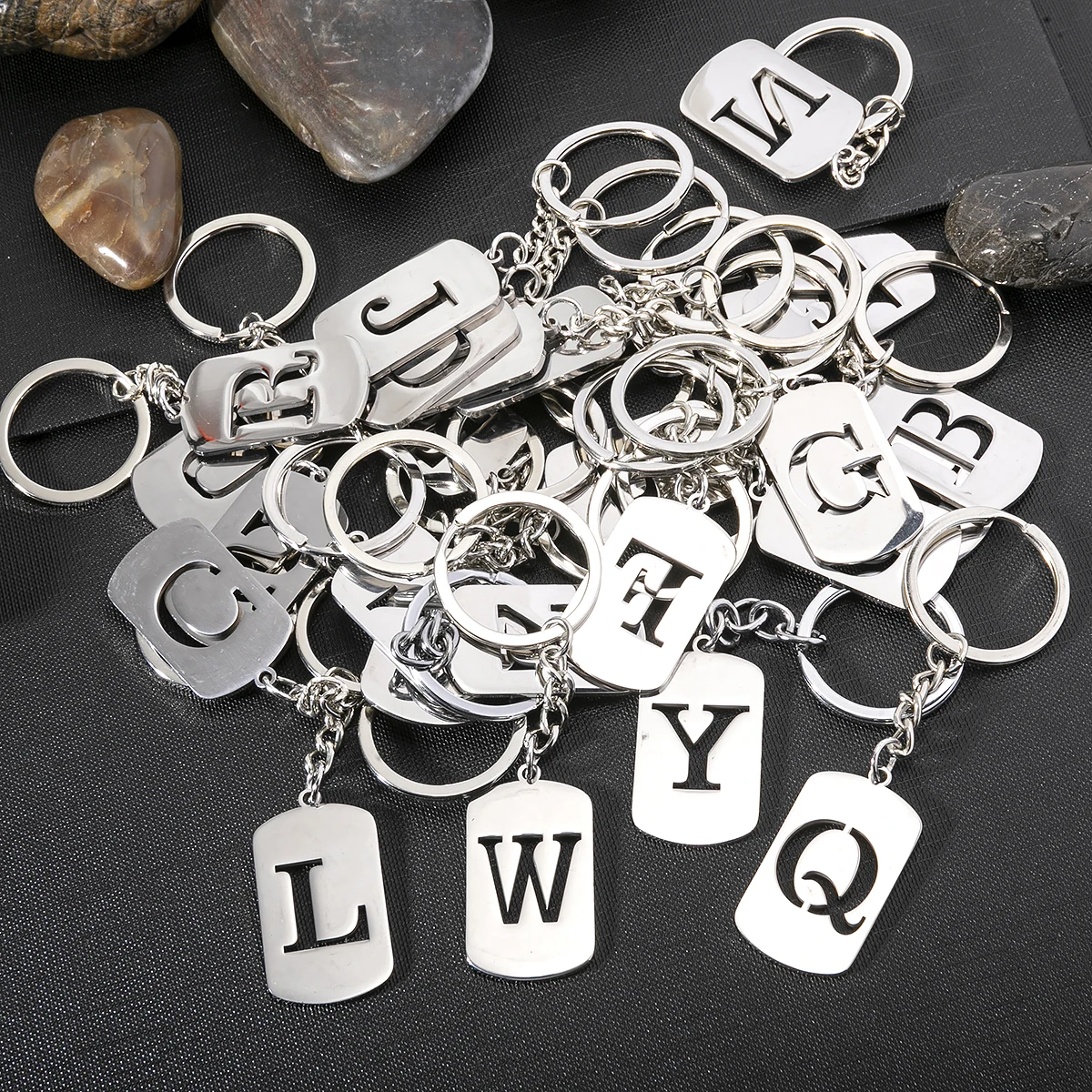 Shuangshuo Capital English Letters Key Chain Square Alphabet 26 Letters Initial Keyring Stainless Steel Jewelry Birthday Gift