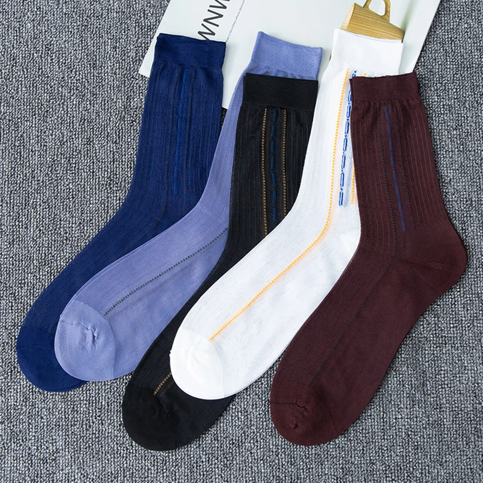 Ultradünne, atmungsaktive Nylon-Jacquard-Socken für Herren, geruchshemmend, bequeme Wadensocken, Senioren-Freizeitsocken, 12 x 27 cm