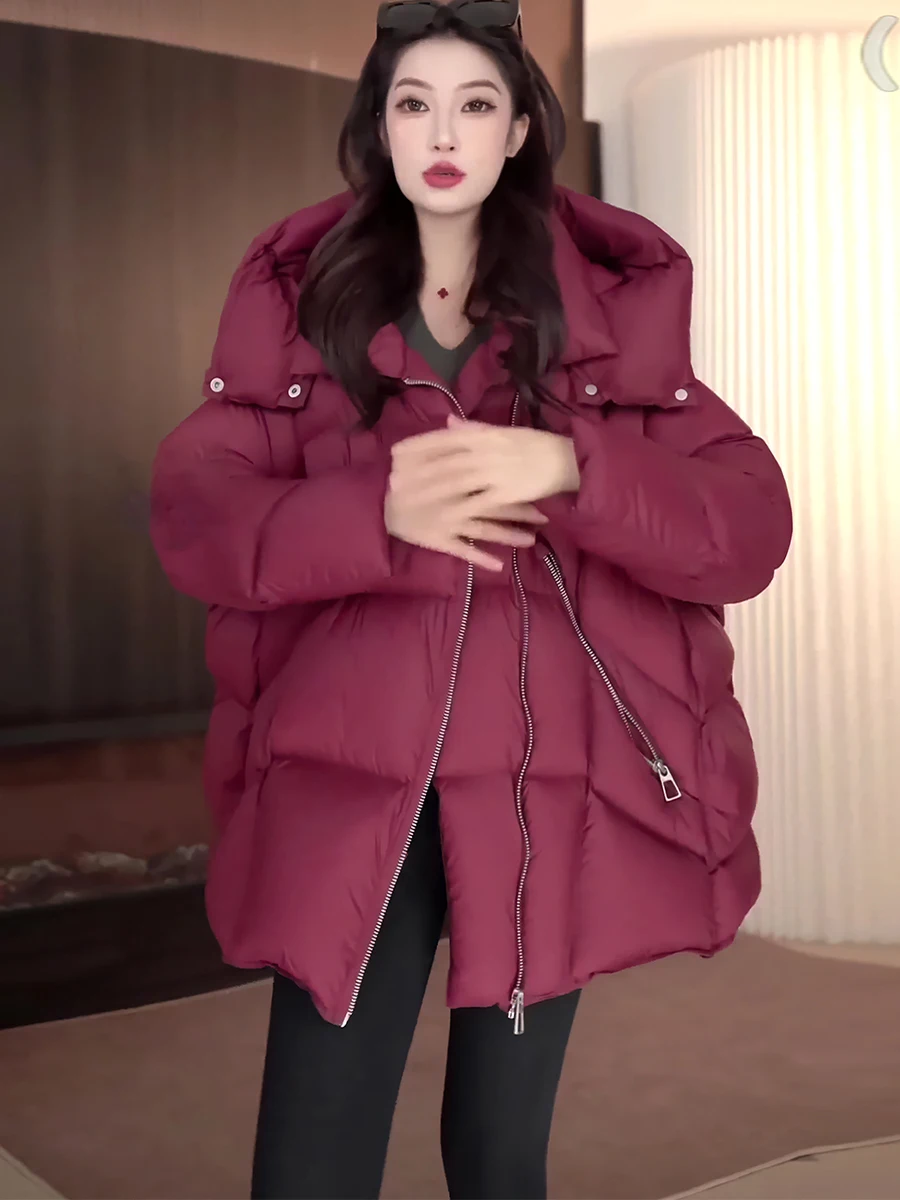 Czerwona kurtka puchowa damska zimowa nowa, mały rozmiar, średniej długości, z kapturem, modna, dojazdy do pracy, ocieplana.