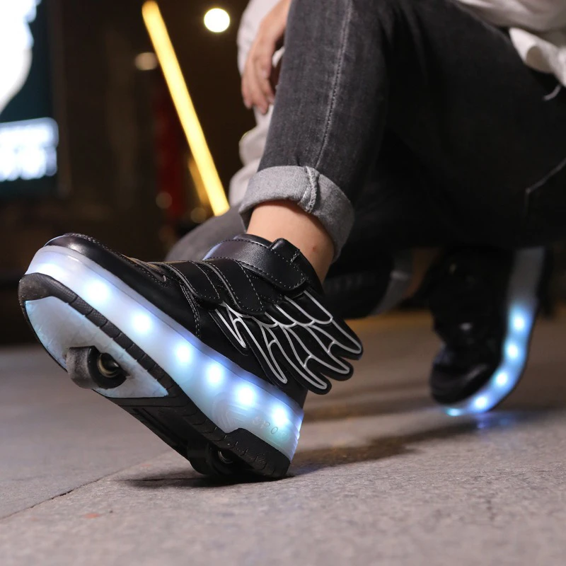 Unisex Light Up Skate Rollers Shoes For Kids Parkour Deform Sneakers Adjustable Wheel Heel Skates Casual Shoe Sneakers