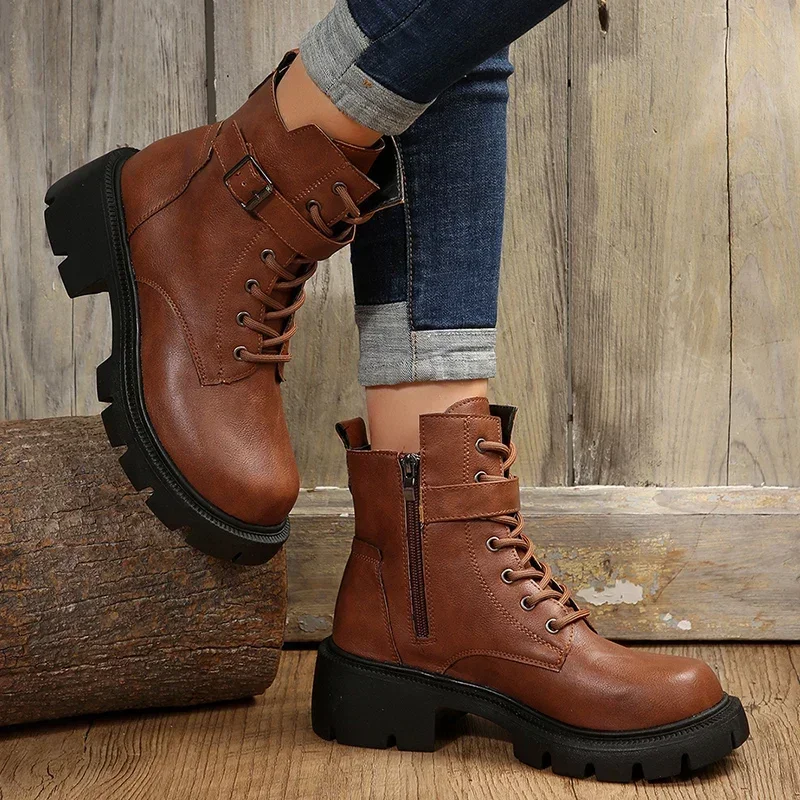 Retro Thick Bottom Brown Ankle Boots Women 2025 Winter Metal Buckle Decoration Combat Boots Plus Size Woman Shoes with Platform