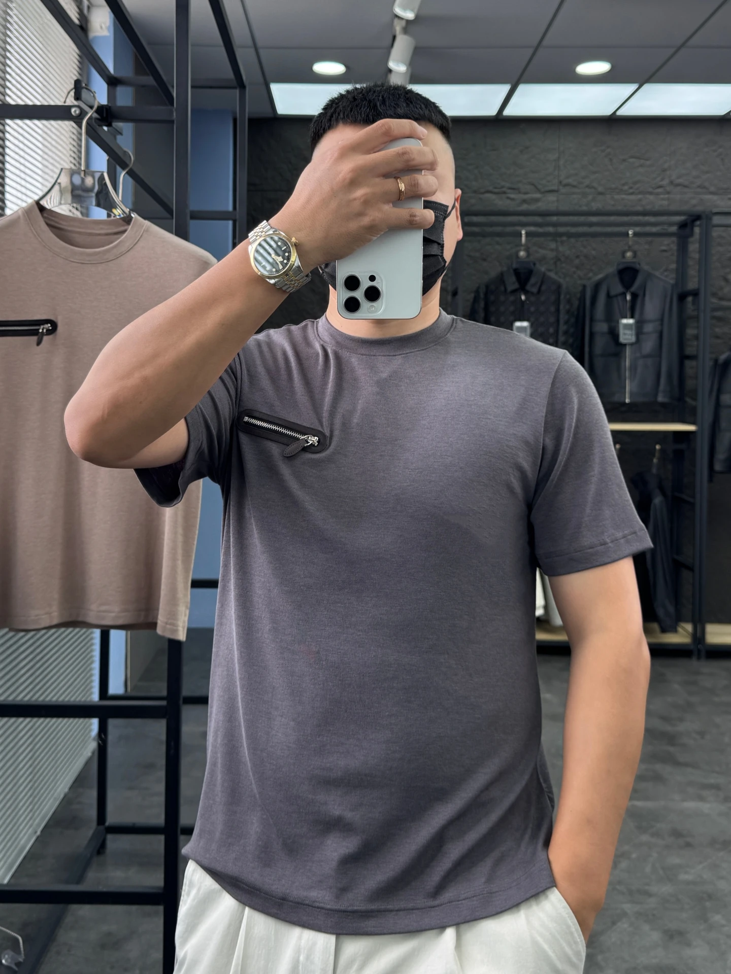 

Svip Men's Cashmere Silk T-Shirt Knitted Summer Breathable Short Sleeve Business Casual round Neck Top for Young And Middle-aged