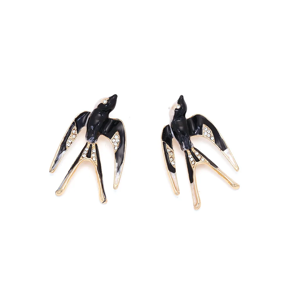 Personalized alloy with diamonds, dripping oil, swallow earrings, retro temperament, bird studs, cute animal earrings, women