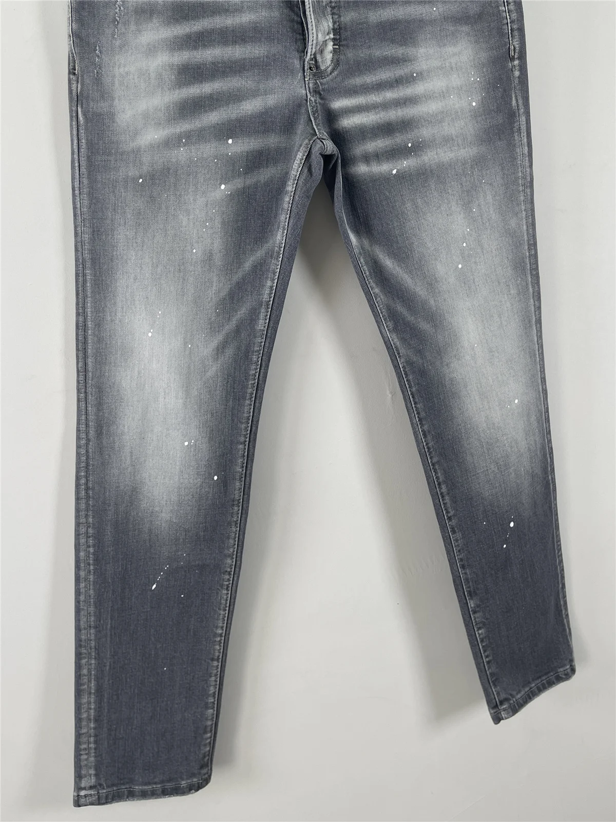 Рисунок 6 - 2023 Весна/Лето Новые джинсы D2 для модных мужчин