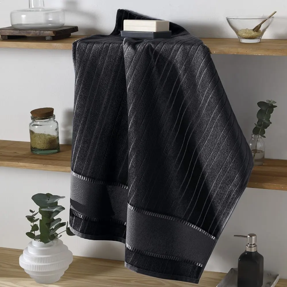 Döhler Döhler 380 G/M² Black Dark Bella Lavender Embroidery Towel