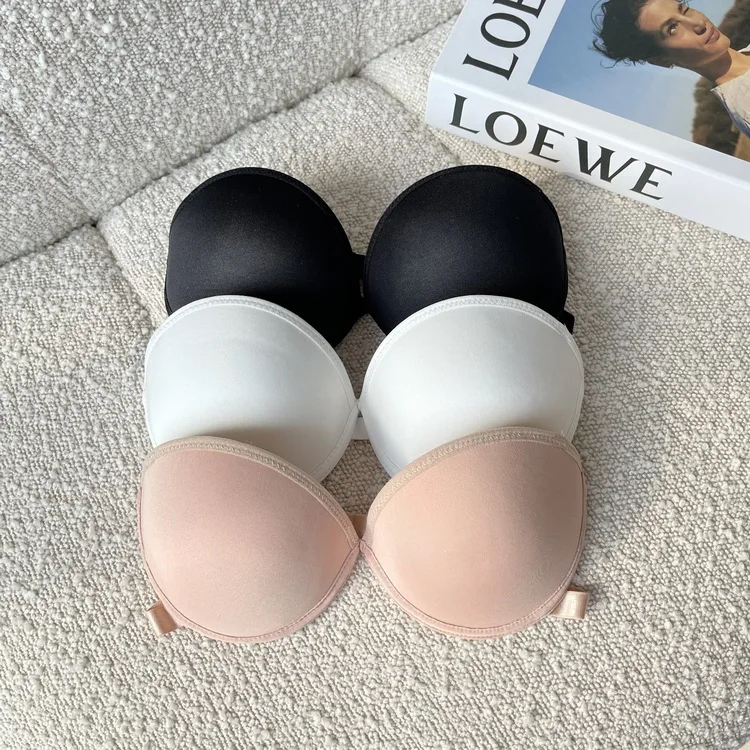 Slipsiliconeinvisiblesexybra