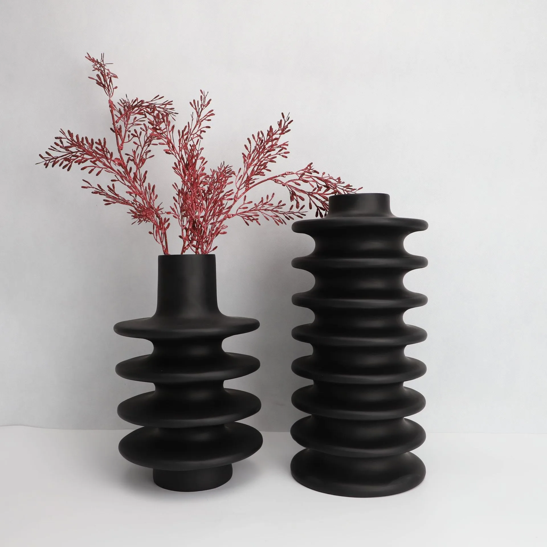 

Resin Vase Geometric Circle Spiral Black Flower Pot Floral Arrangement Accessories Home Decoration Vases Pots