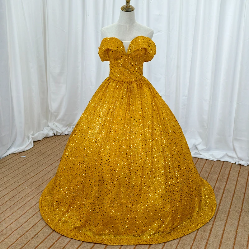 Robe de soirée dorée à paillettes, 15 robes de Quinceanera, robe de bal courte, épaules dénudées, robe de bal brillante personnalisée pour 15 ans
