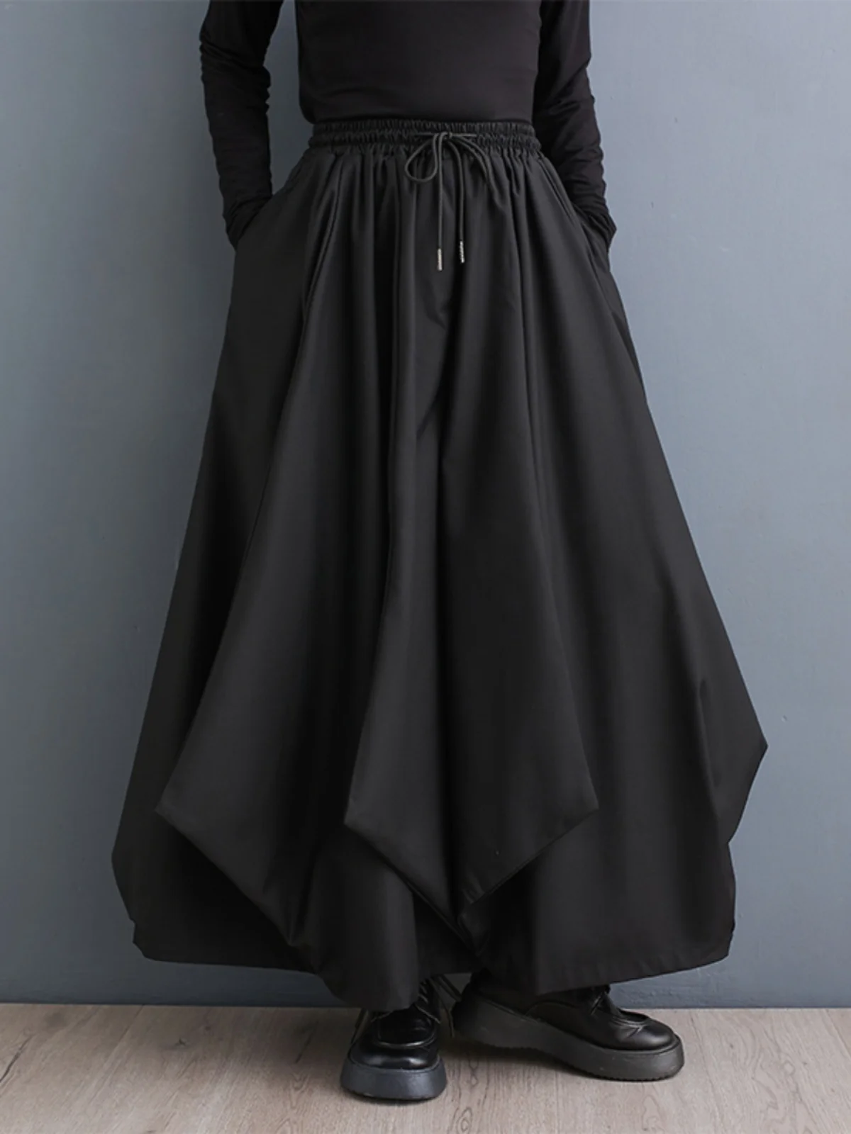 Spodnie damskie na wiosnę i jesień 2025, nowe, luźne, z szerokimi nogawkami, plisowane, typu lantern, z wysokim stanem, długie, do pracy, modne.