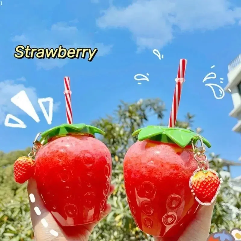 500ml Strawberry Straw Water Bottle Cute Summer Portable Plastic Cup Cartoon Kawaii Girl Student Kids Drinking Cup Juice Bottle