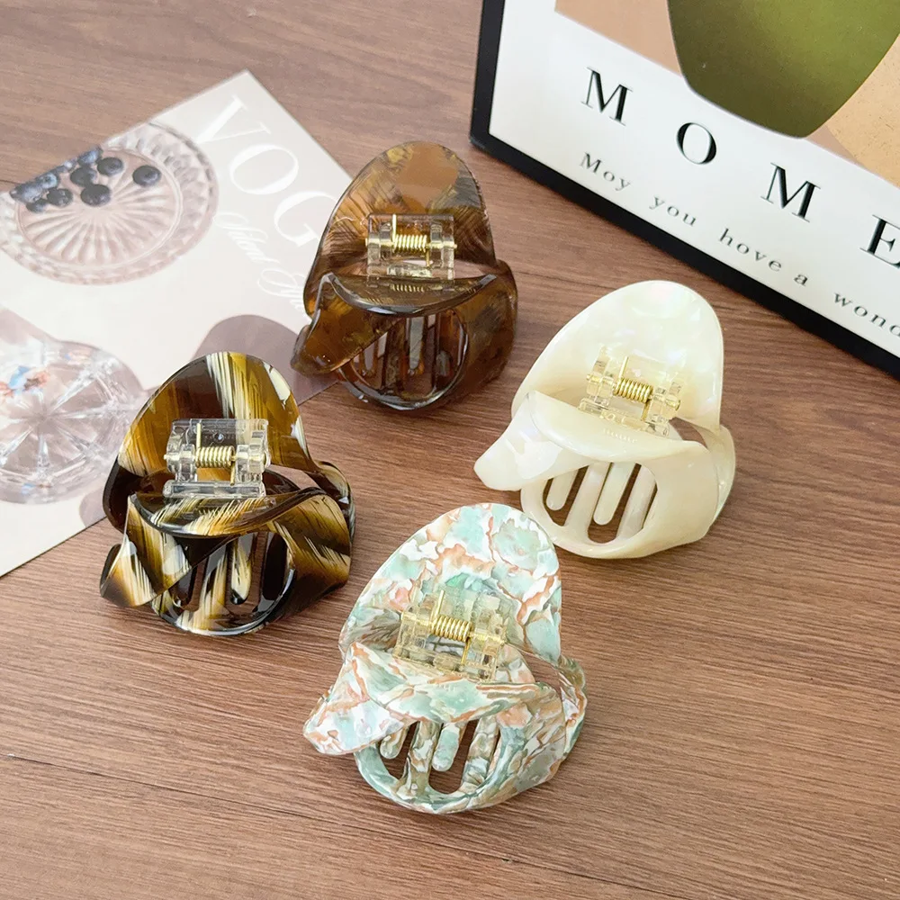 Marble Swirl Acrylic Hair Claw Clip Large Non Slip Shark Hair Grab Clamp Elegant Tortoiseshell Pattern Hair Barrettes for Women