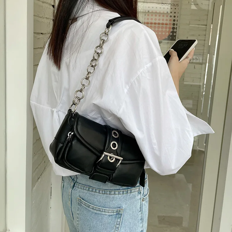 Vintage Ring chain armpit bag for women Shoulder bags pu leather Rivet Designer Messenger bags ladies Handbag for Casual Outings