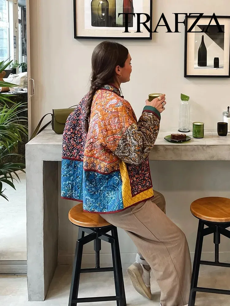 TRAFZA-abrigo de algodón con estampado Floral para mujer, chaqueta informal étnica de manga larga con bolsillo de retales, botones de colores contrastantes, 2023