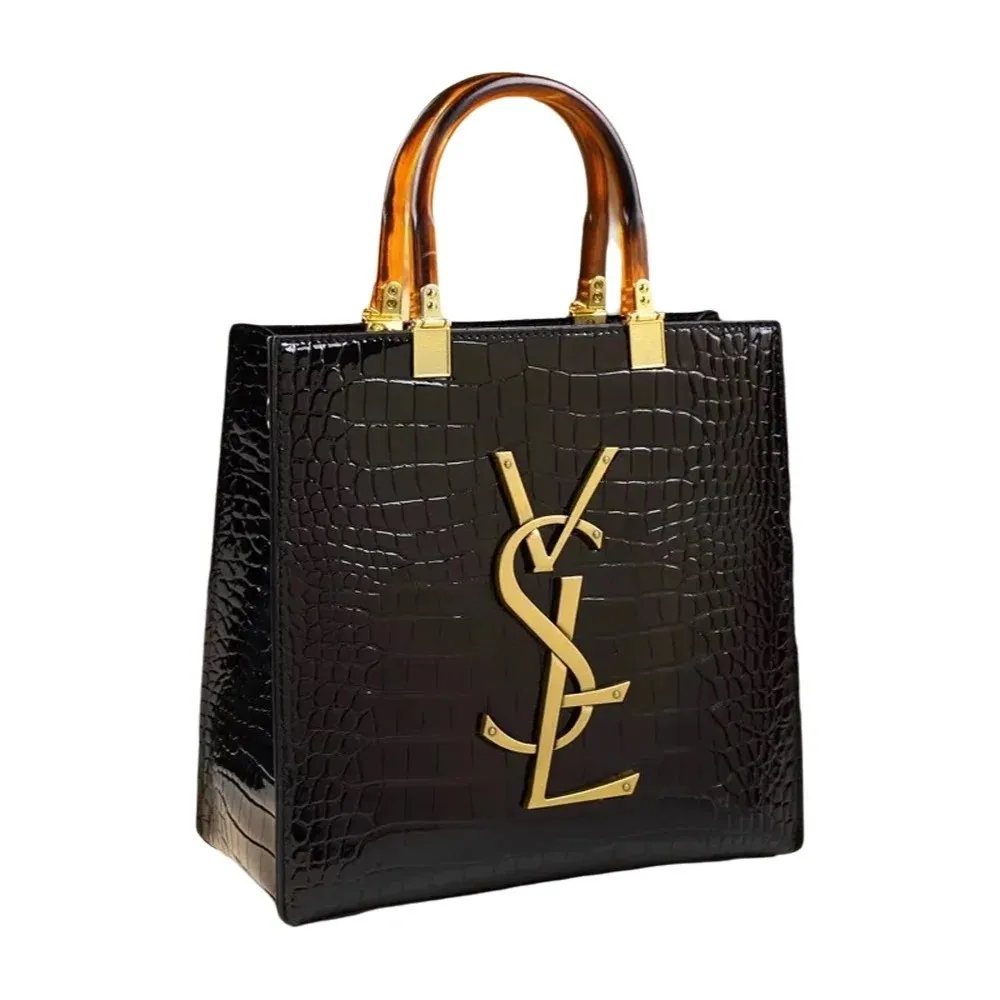 

Женская большая сумка с крокодиловым принтом, осенне-зимняя модная высококачественная легкая роскошная сумка через плечо на одно плечо, большая вмести...