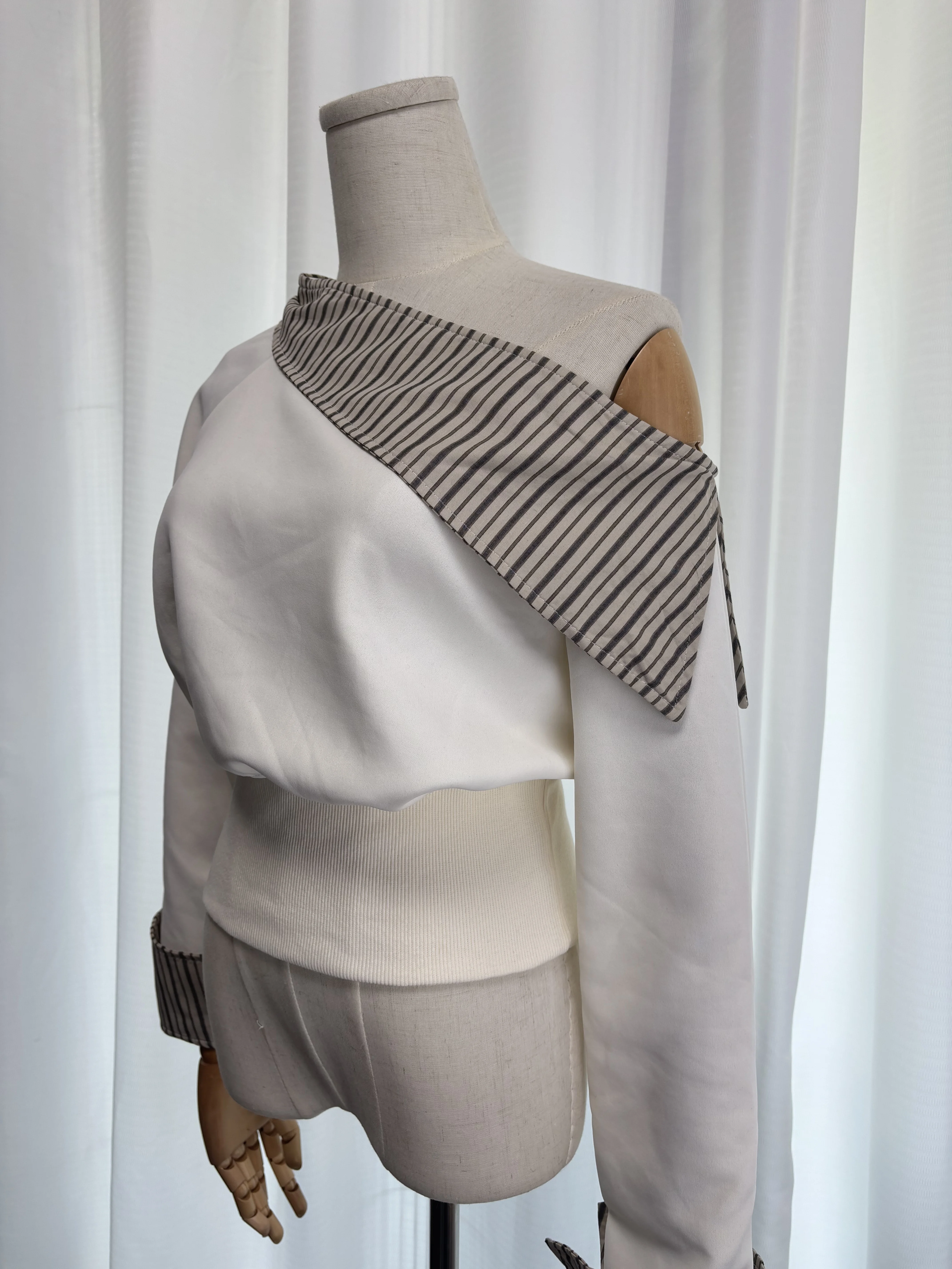 لقطة حقيقية الخريف مصمم كتلة اللون شريط تقسم غير المتماثلة الكتف طويلة الأكمام البلوز المرأة سليم صالح تنوعا Casua