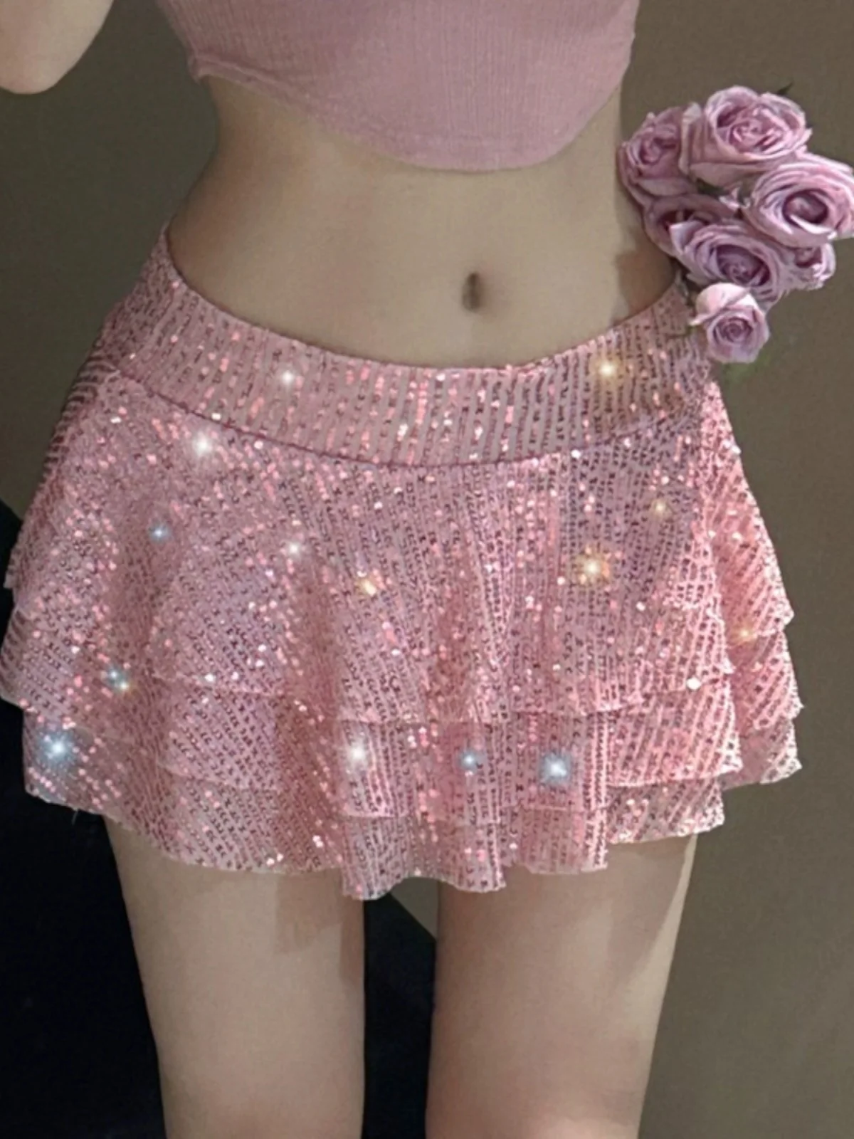 Sexy Sparkling  Skirt with Belly Button Exposure Low Waist Design for Club And Bar Hound  A-Line Skirt for Young Women