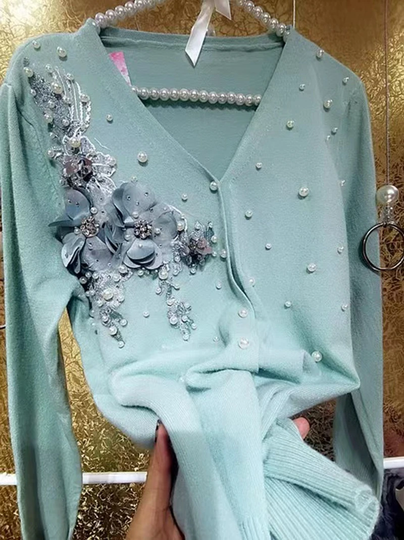 2024 Spring Luxury Pearls Beaded Flowers Stitch Knitted Cardigan For Women New In Long Sleeve Knitted Outwear Sweater Coat