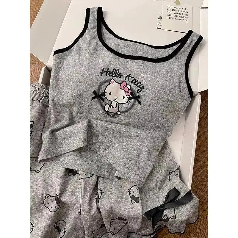 Hot Casual Comfortable Set With Chest Mat Ins Style Summer Kawaii Pajama Cute Girl Hello Kitty Tank Top Shorts Odzież domowa