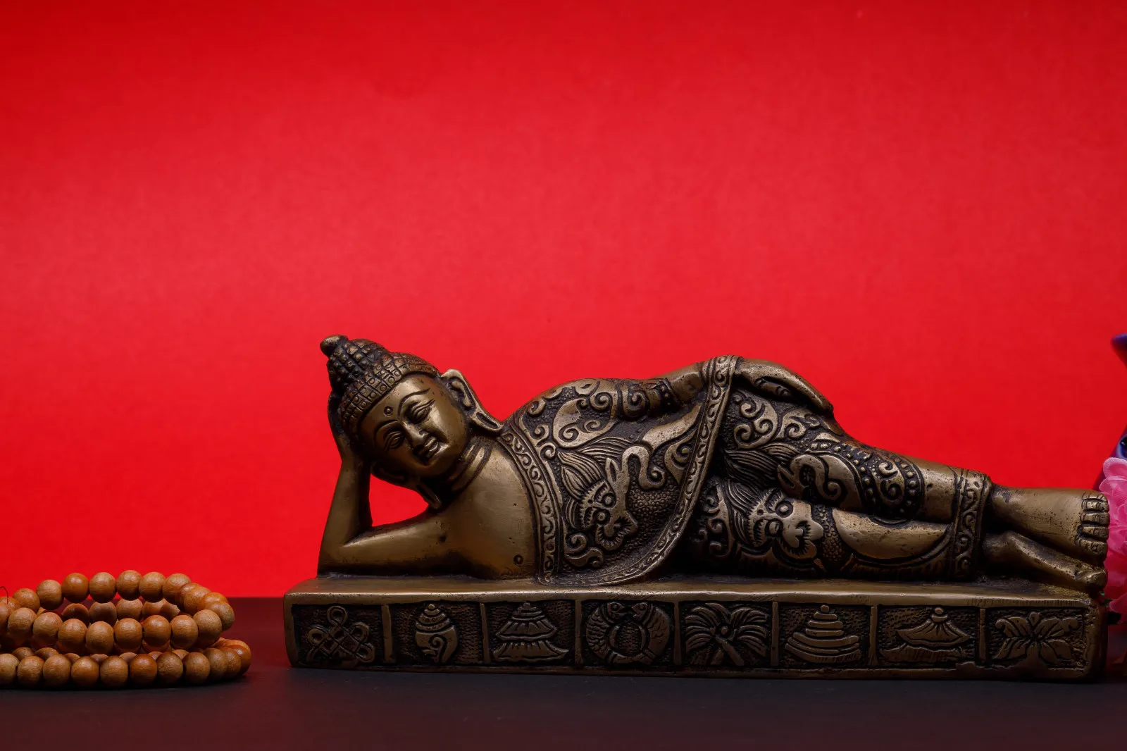 Old Zen Buddha Meditation Art Peaceful Decor Yoga Statue Serene Brass Figurine