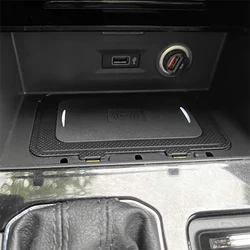 Car wireless charger 15w mobile phone charger charging pad plate charging holder for VW Jetta MK7 T-Cross T-roc Teramont Phideon