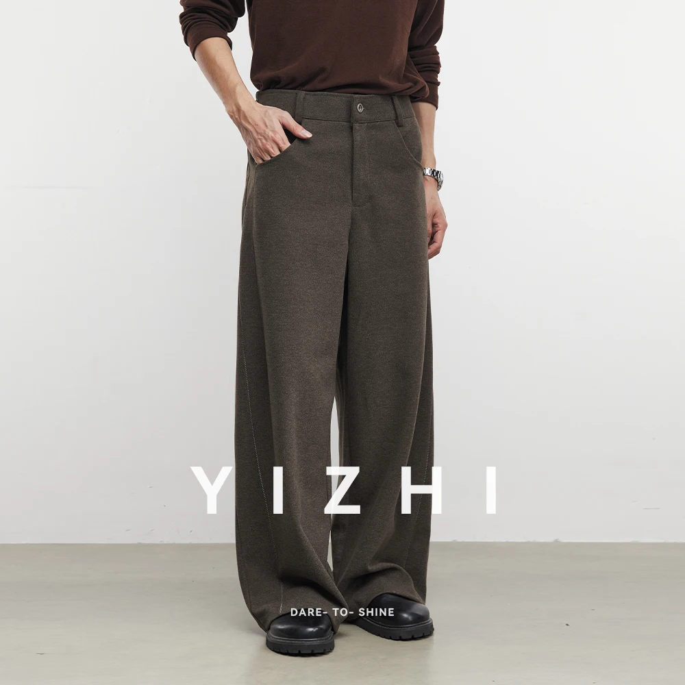 Moda masculina 430g pesado velo-forrado calças casuais americano cor sólida calças de perna larga masculino 2025 inverno commuter calças