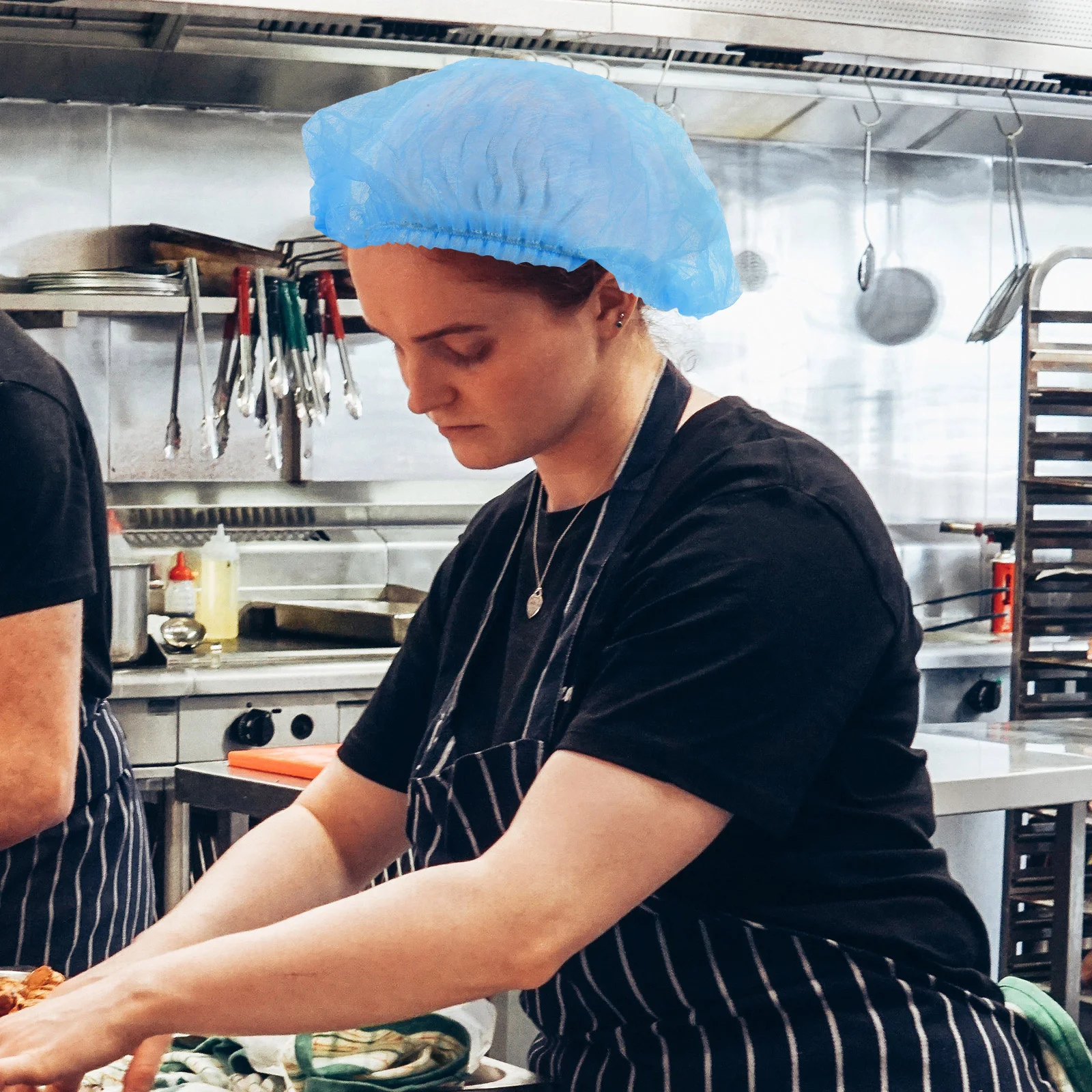 100 pièces bouchons en maille jetables filets à cheveux réglable non tissé anti-poussière Chef cuisine utilisation jetable maille casquettes filet à cheveux