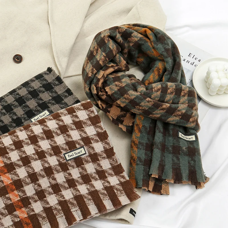 ΠΠΎΡΠ΅ΠΉΡΠΊΠ°Ρ Π²Π΅ΡΡΠΈΡ Π²ΡΡΠΎΠΊΠΎΠΊΠ°ΡΠ΅ΡΡΠ²Π΅Π½Π½ΠΎΠ³ΠΎ ΡΠ°ΡΡΠ° Π² ΠΌΠ΅Π»ΠΊΡΡ ΠΊΠ»Π΅ΡΠΊΡ, ΡΠ΅ΠΏΠ»ΡΠΉ ΡΠ½ΠΈΠ²Π΅ΡΡΠ°Π»ΡΠ½ΡΠΉ ΡΠ°ΡΡ Π² ΠΊΠ»Π΅ΡΠΊΡ Π² ΡΡΠΈΠ»Π΅ ΡΠ΅ΡΡΠΎ Ρ ΡΠ²Π΅ΡΠ½ΡΠΌΠΈ Π±Π»ΠΎΠΊΠ°ΠΌΠΈ Π² ΠΌΠ΅Π»ΠΊΡΡ ΠΊΠ»Π΅ΡΠΊΡ. ΠΠΎΡΠ΅ΠΉΡΠΊΠ°Ρ Π²Π΅ΡΡΠΈΡ Π²ΡΡΠΎΠΊΠΎΠΊΠ°ΡΠ΅ΡΡΠ²Π΅Π½Π½ΠΎΠ³ΠΎ ΡΠ°ΡΡΠ° Π² ΠΌΠ΅Π»ΠΊΡΡ ΠΊΠ»Π΅ΡΠΊΡ, ΡΠ΅ΠΏΠ»ΡΠΉ ΡΠ½ΠΈΠ²Π΅ΡΡΠ°Π»ΡΠ½ΡΠΉ ΡΠ°ΡΡ Π² ΠΊΠ»Π΅ΡΠΊΡ Π² ΡΡΠΈΠ»Π΅ ΡΠ΅ΡΡΠΎ Ρ ΡΠ²Π΅ΡΠ½ΡΠΌΠΈ Π±Π»ΠΎΠΊΠ°ΠΌΠΈ Π² ΠΌΠ΅Π»ΠΊΡΡ ΠΊΠ»Π΅ΡΠΊΡ.