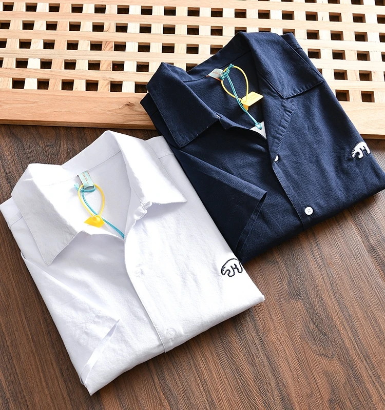 

Elegant Embroidered Cotton Casual Shirt for Men Loose Fit Short Sleeve Fashionable Summer Shirt Youth Trend Spicy Green