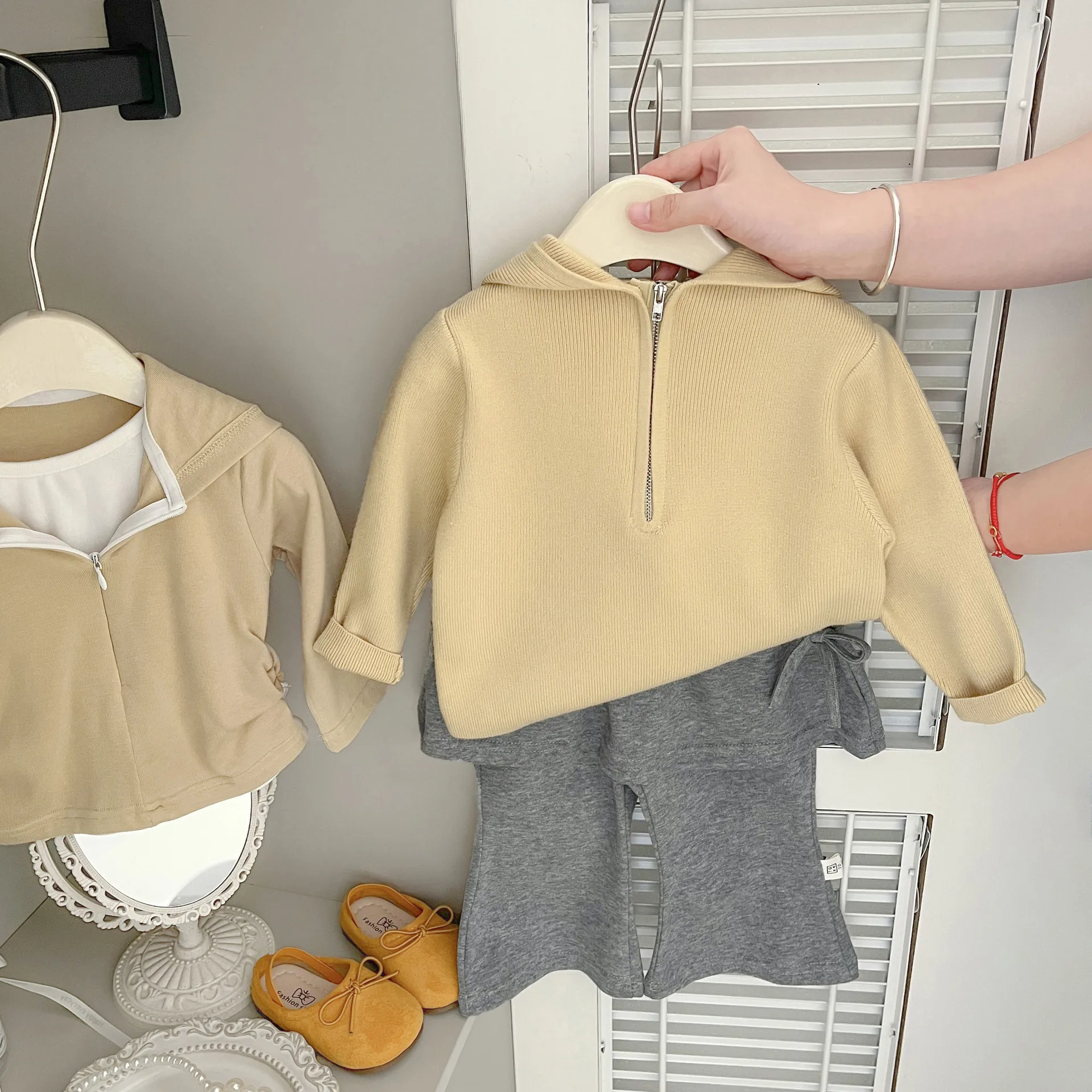 

Autumn Children Knitted Sweater Girls Hooded Jumper Boys Fashion Loose Pullover New Kids Solid Casual Tops Baby Cute Coat
