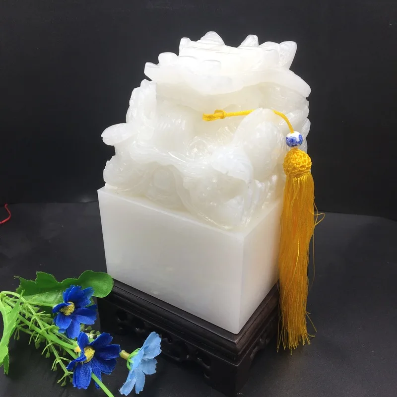 Afghan white jade seal with dragon head ornament, Han white jade seal with free engraving, nine-dragon seal engraving