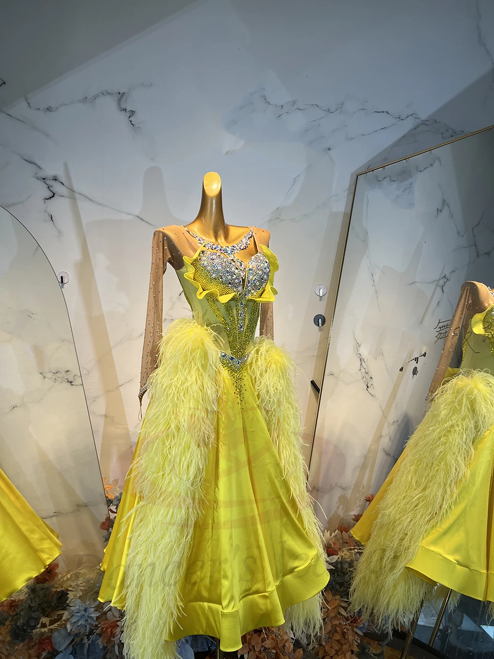 Sukienka do tańca latynoamerykańskiego dla dorosłych i dzieci, zdobiona kamieniami AB, ekskluzywna, szyta na miarę, z długim rękawem, pluszowa spódnica, profesjonalna odzież tango dla kobiet.