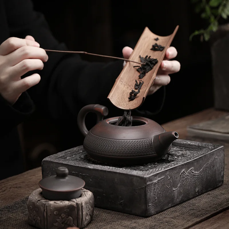 Purple Pottery Teapot Chinese Style Handmade Jump Knife Teapot Frosted Large Ceramic Kung Fu Teapot Single Teapot Kettle