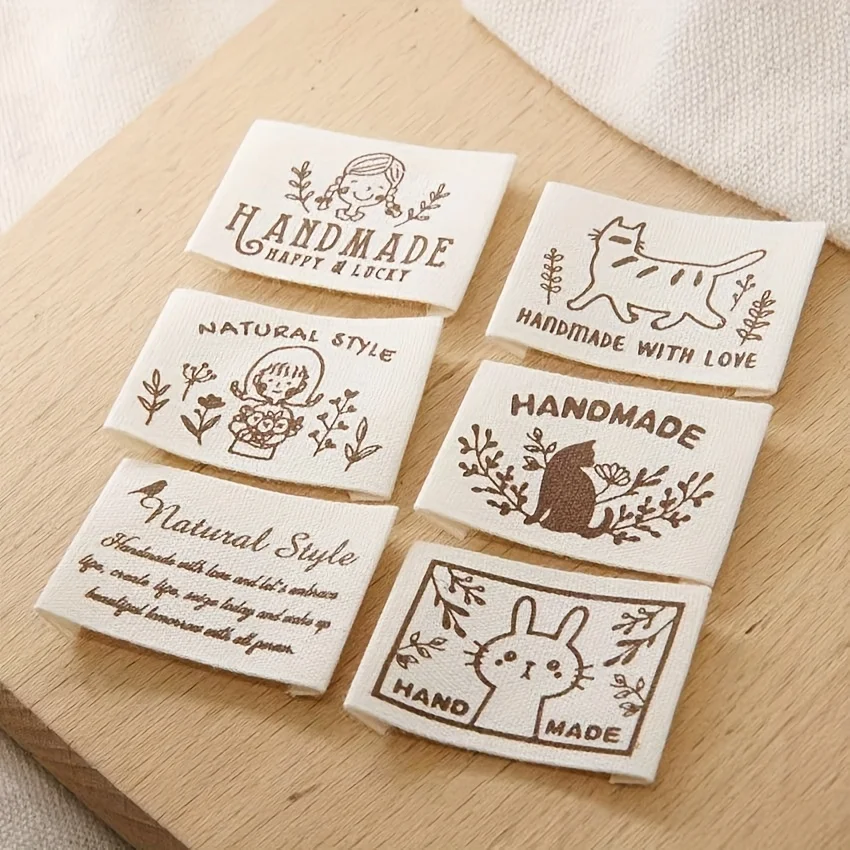 30Pcs Handmade Cloth Labels Sheep Heart Pattern Fold Tags Printed Cotton Woven Sew-On for Knitted Hats