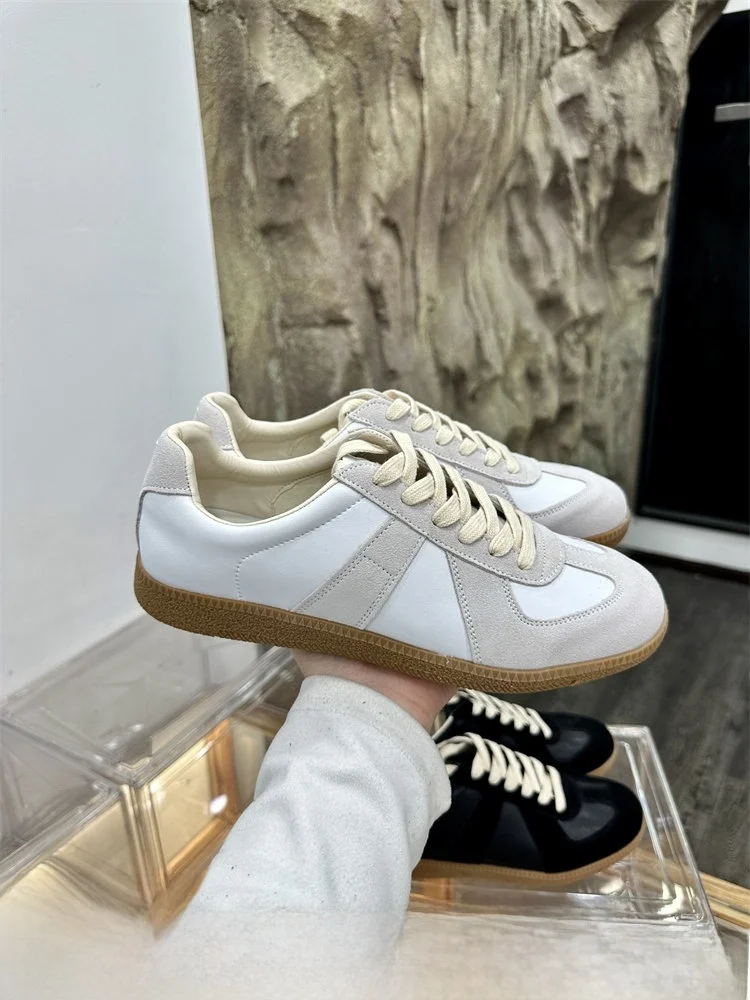 

Top Layer Cowhide Genuine Leather Deqin Shoes Unisex Casual Low Top Sneakers Soft Bottom Retro Style Cross Laced Breathable