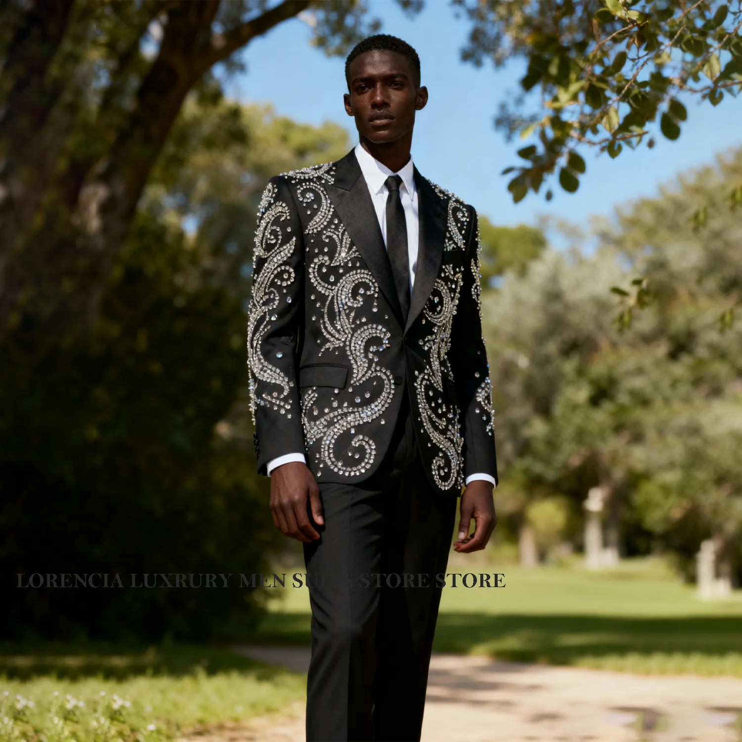 

Customized Sparkle Crystal Design Men Suits Rhinestones Beaded Wedding Tuxedos Slim Ropa hombre 3 Pieces Sets Groom Male Blazers