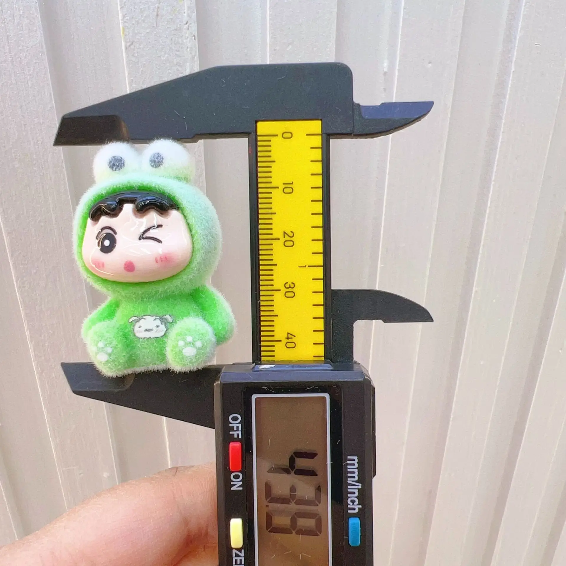 ฟิกเกอร์การ์ตูนชินจัง 7 ชิ้น ของตกแต่งโต๊ะทำงานน่ารัก อุปกรณ์ทำพวงกุญแจ DIY ของตกแต่งรถยนต์ ของขวัญสำหรับผู้ชายและผู้หญิง