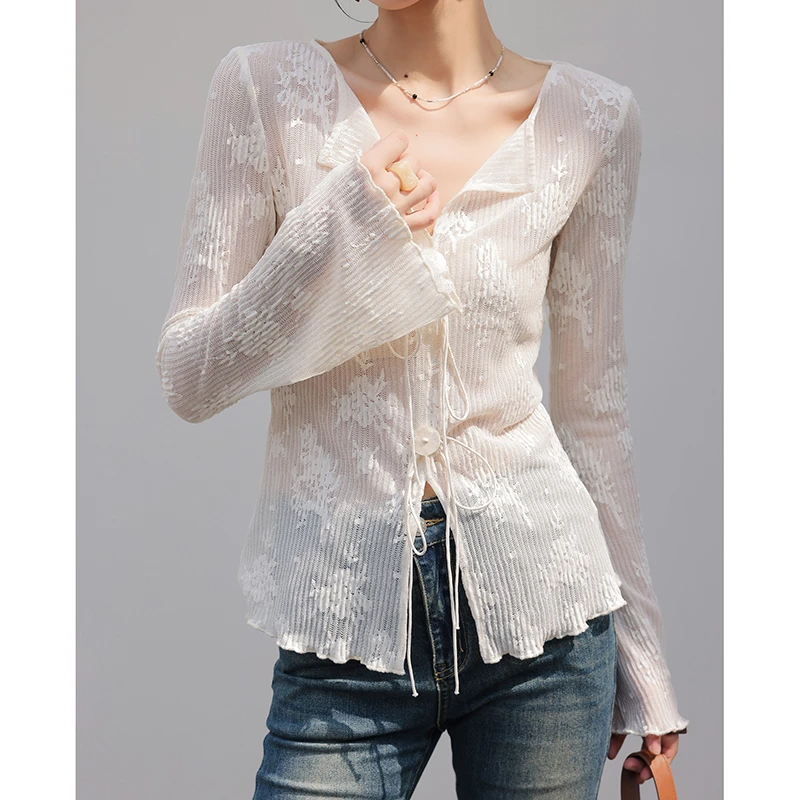 2025 New Arrival Spring Autumn Women Casual Flare Sleeve Man-made Fiber Tops Tees Embroidery V-neck Elegant Slim T-shirt T271