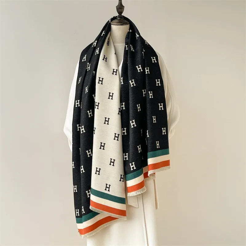 2024 New Scarf Women High-end Sense Versatile Warm Imitation Cashmere Shawl Winter Simple Letter Business Double-sided Wraps